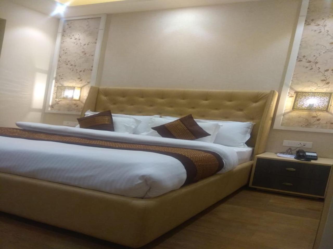 Csjs Inn By Krishna Group Of Hotels アムリトサル エクステリア 写真