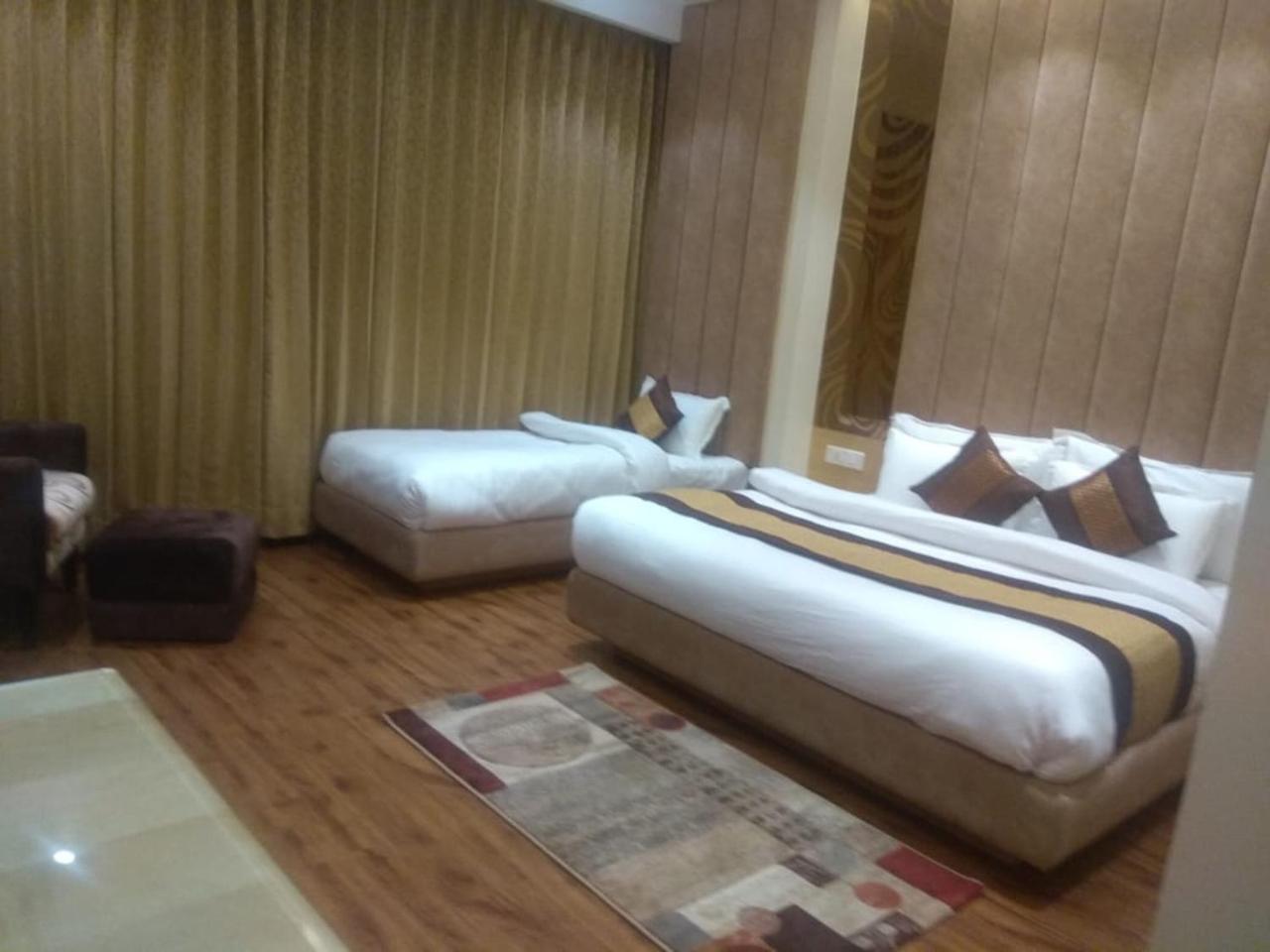 Csjs Inn By Krishna Group Of Hotels アムリトサル エクステリア 写真